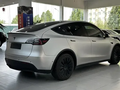 Tesla Model Y 2021, 90000 км, за 138000 CNY