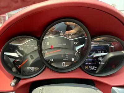 Porsche 718 2024, 8000 км, за 498000 CNY - фото 10
