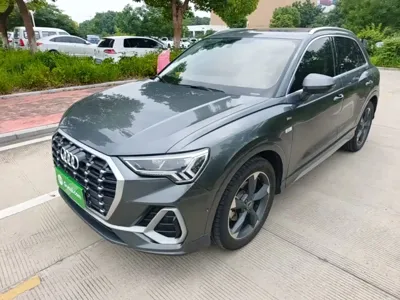 Audi Q3 2022, 54500 км, за 169300 CNY