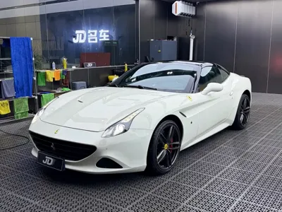 Ferrari California T · 2016 год