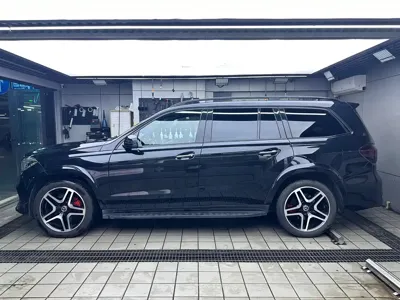 Mercedes-Benz GLS 2018, 230000 км, за 258000 CNY