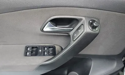 Volkswagen Polo 2014, 44913 км, за 9500000 KRW - фото 19