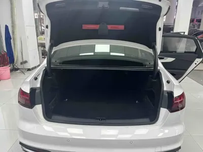 Audi A4L 2021, 70000 км, за 128800 CNY - фото 24