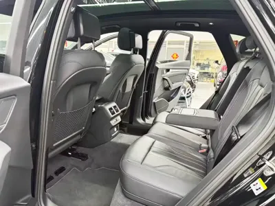 Audi Q5L 2024, 7000 км, за 218500 CNY - фото 8