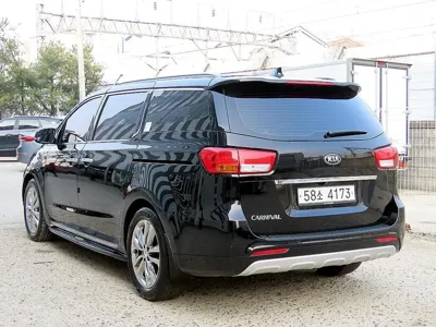 Kia Canival 2018, 107619 км, за 10190000 KRW - фото 2