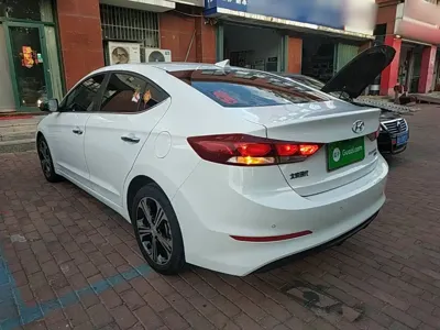 Hyundai Elantra 2018, 55000 км, за 36300 CNY - фото 5
