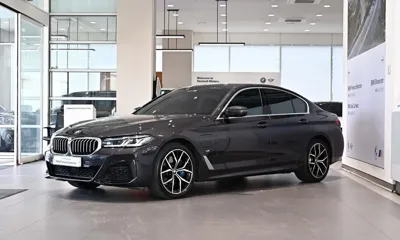 BMW 5-Series · 2021 год