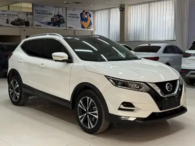 Nissan Qashqai 2023, 22000 км, за 102800 CNY