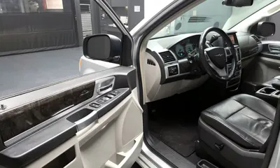 Chrysler Grand Voyager 2010, 84269 км, за 6100000 KRW - фото 10