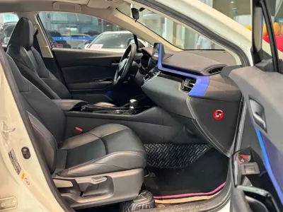 Toyota C-HR 2020, 128000 км, за 53800 CNY - фото 20