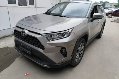 Toyota RAV4 · 2023 год