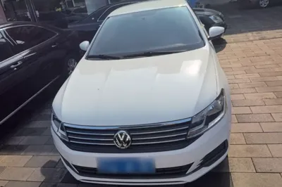 Volkswagen Lavida 2019, 36600 км, за 61898.41 CNY