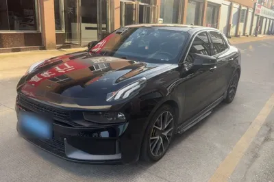 Lynk & Co 03 · 2022 год