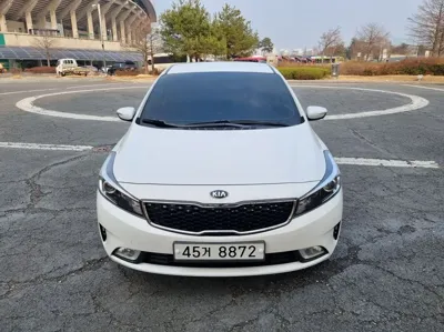 Kia K3 · 2017 год