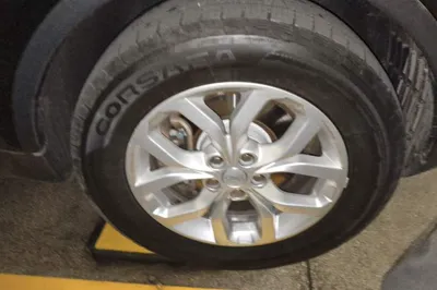 Land Rover Discovery 2017, 103100 км, за 201525.8 CNY - фото 8