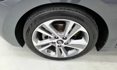 Hyundai Avante 2017, 149157 км, за 8500000 KRW - фото 5