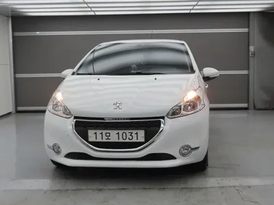 Peugeot 208 2015, 79629 км, за 4500000 KRW - фото 2