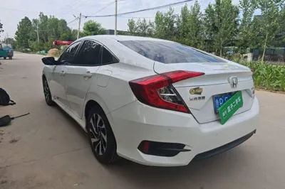 Honda Civic 2016, 88800 км, за 65201.92 CNY