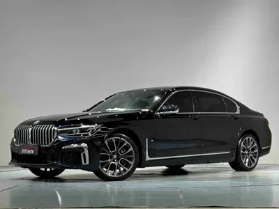 BMW 7 Series · 2020 год