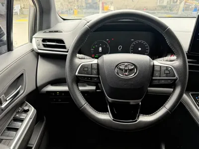 Toyota Sienna 2022, 33000 км, за 228000 CNY - фото 6