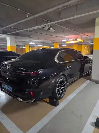 BMW i7 2024, 26471 км, за 115000000 KRW