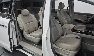 Kia Canival 2015, 164514 км, за 8500000 KRW - фото 11