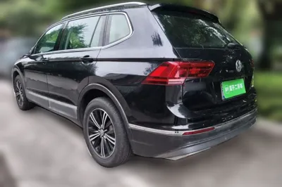 Volkswagen Tiguan L 2017, 77900 км, за 72547.93 CNY - фото 4