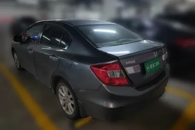 Honda Civic 2013, 70200 км, за 52351.16 CNY