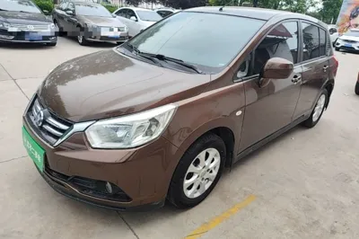 Venucia R50 · 2016 год