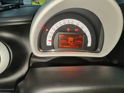 Smart Smart Fortwo 2018, 64000 км, за 50800 CNY - фото 12