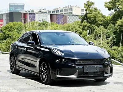 Lynk & Co 03 2020, 90000 км, за 56000 CNY