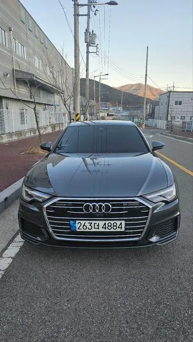 Audi A6 · 2022 год