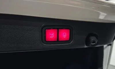 Mercedes-Benz E-Class 2018, 139254 км, за 20900000 KRW - фото 20