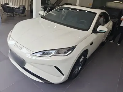 BYD 海豹06 2026, 6500 км, за 103800 CNY