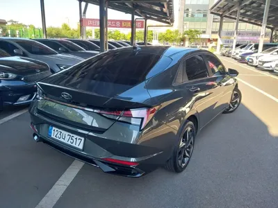 Hyundai Avante 2022, 74000 км, за 18000000 KRW - фото 4