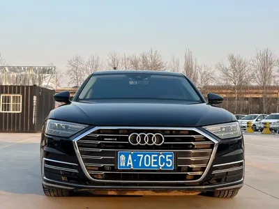 Audi A8 2021, 90000 км, за 328000 CNY