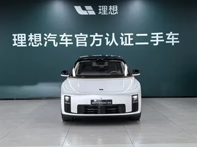 Li Auto 理想i8 2025, 5500 км, за 308800 CNY - фото 2