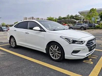 Hyundai Mistra 2017, 57000 км, за 33800 CNY