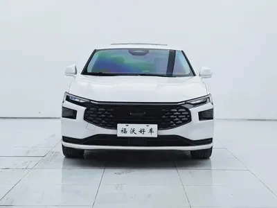 Ford Mondeo 2025, 9800 км, за 109800 CNY