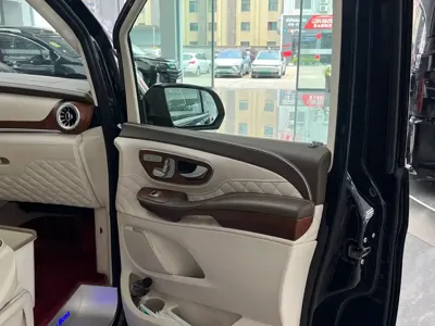 Mercedes-Benz V-Class 2020, 115000 км, за 298000 CNY - фото 6