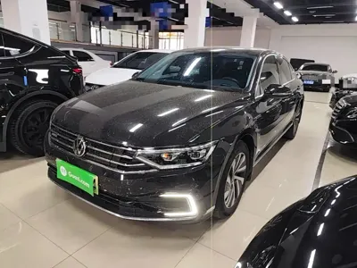 Volkswagen 迈腾 PHEV · 2023 год