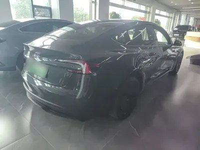 Tesla Model 3 2025, 14900 км, за 191200 CNY - фото 7