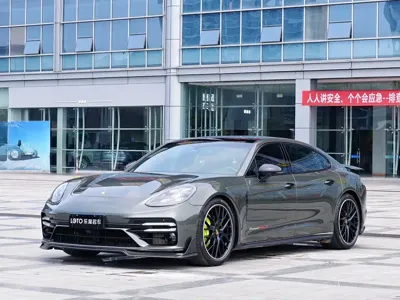 Porsche Panamera · 2022 год