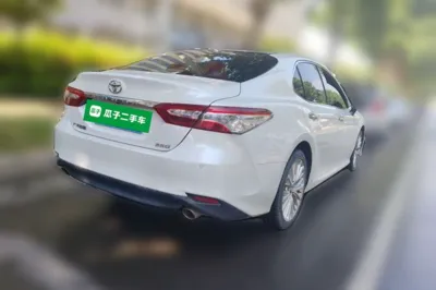 Toyota Camry 2019, 141600 км, за 100507.98 CNY - фото 6