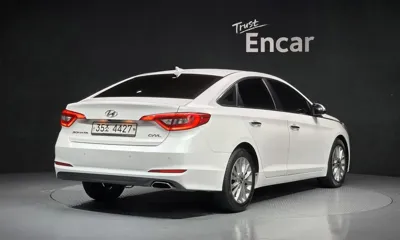 Hyundai Sonata 2015, 129896 км, за 8300000 KRW