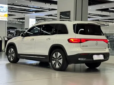 Mercedes-Benz EQB 2023, 59000 км, за 122800 CNY