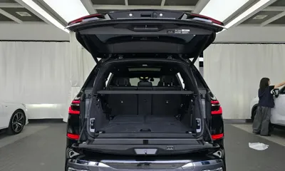 BMW X7 2025, 19038 км, за 999990000 KRW - фото 20