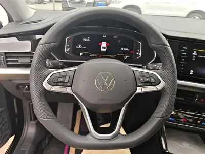 Volkswagen Passat 2025, 14700 км, за 125000 CNY - фото 15