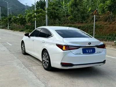 Lexus ES 2020, 80000 км, за 179000 CNY - фото 6