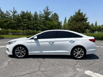 Hyundai Sonata 2015, 128599 км, за 10500000 KRW